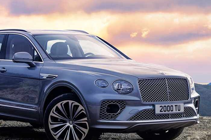 
								Bentley Flying Spur, Anniversary Edition lleno									